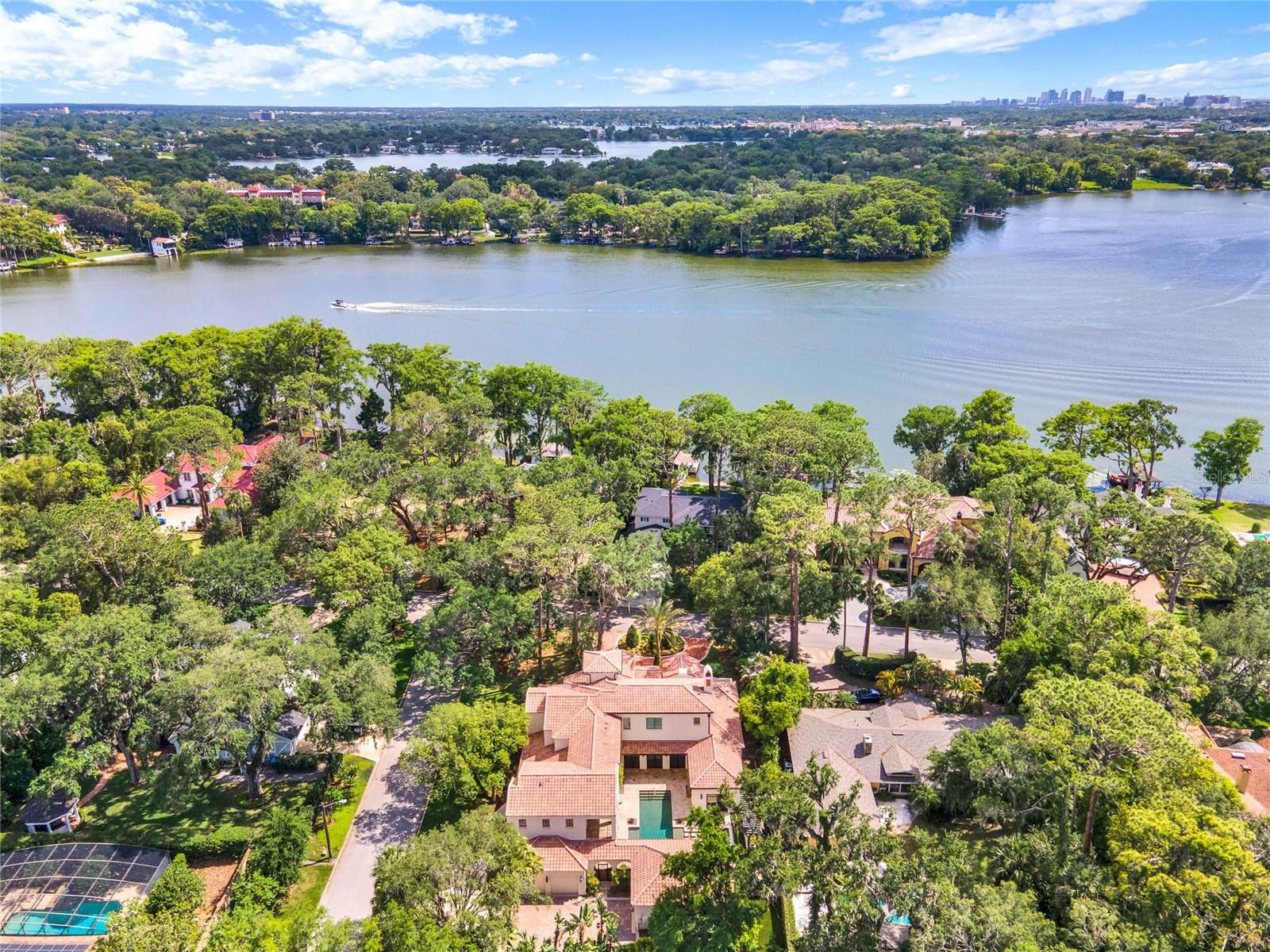 SICILIAN SHORES - Residential