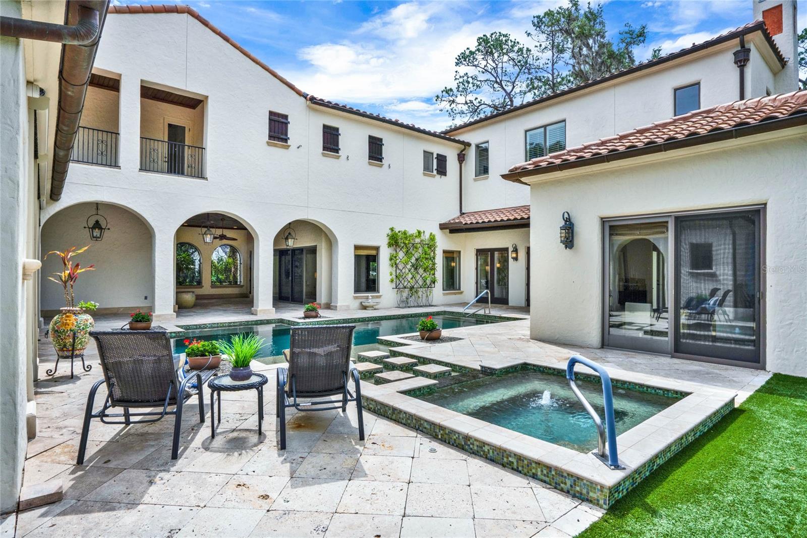 SICILIAN SHORES - Residential