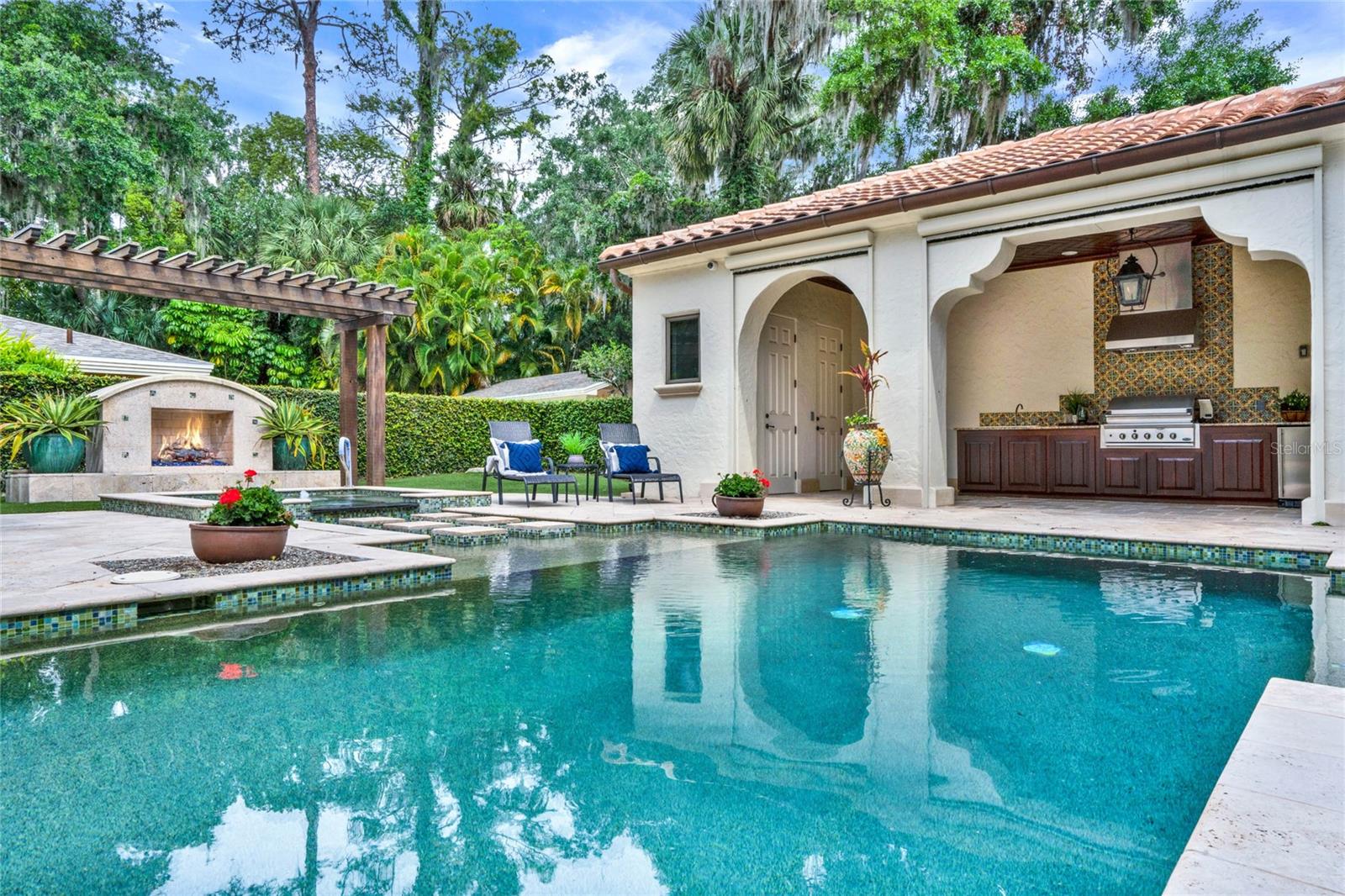 SICILIAN SHORES - Residential