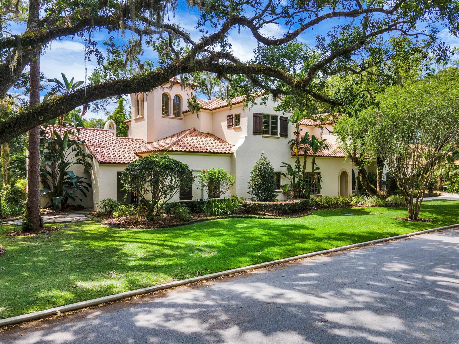 SICILIAN SHORES - Residential