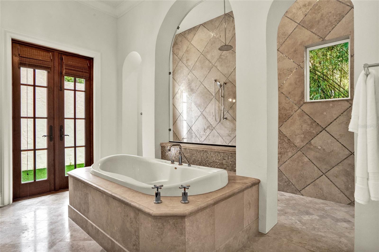 SICILIAN SHORES - Residential