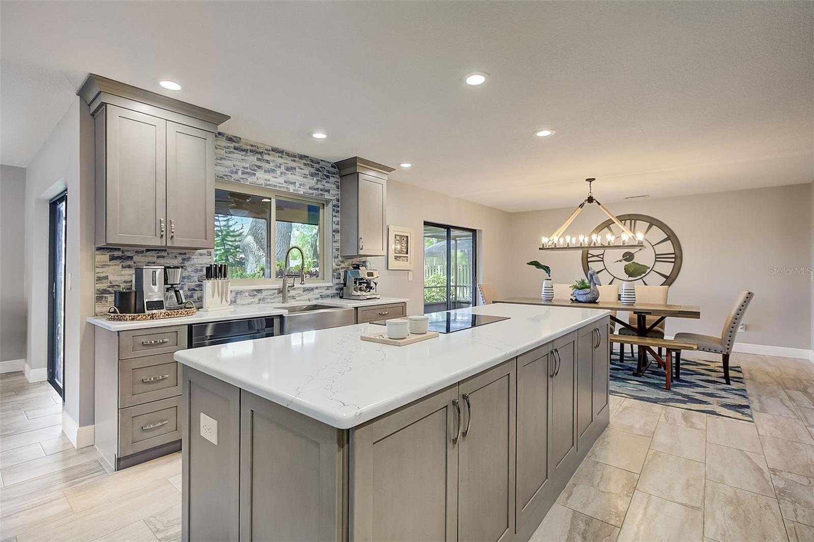 ARLINGTON OAKS SUB - Residential