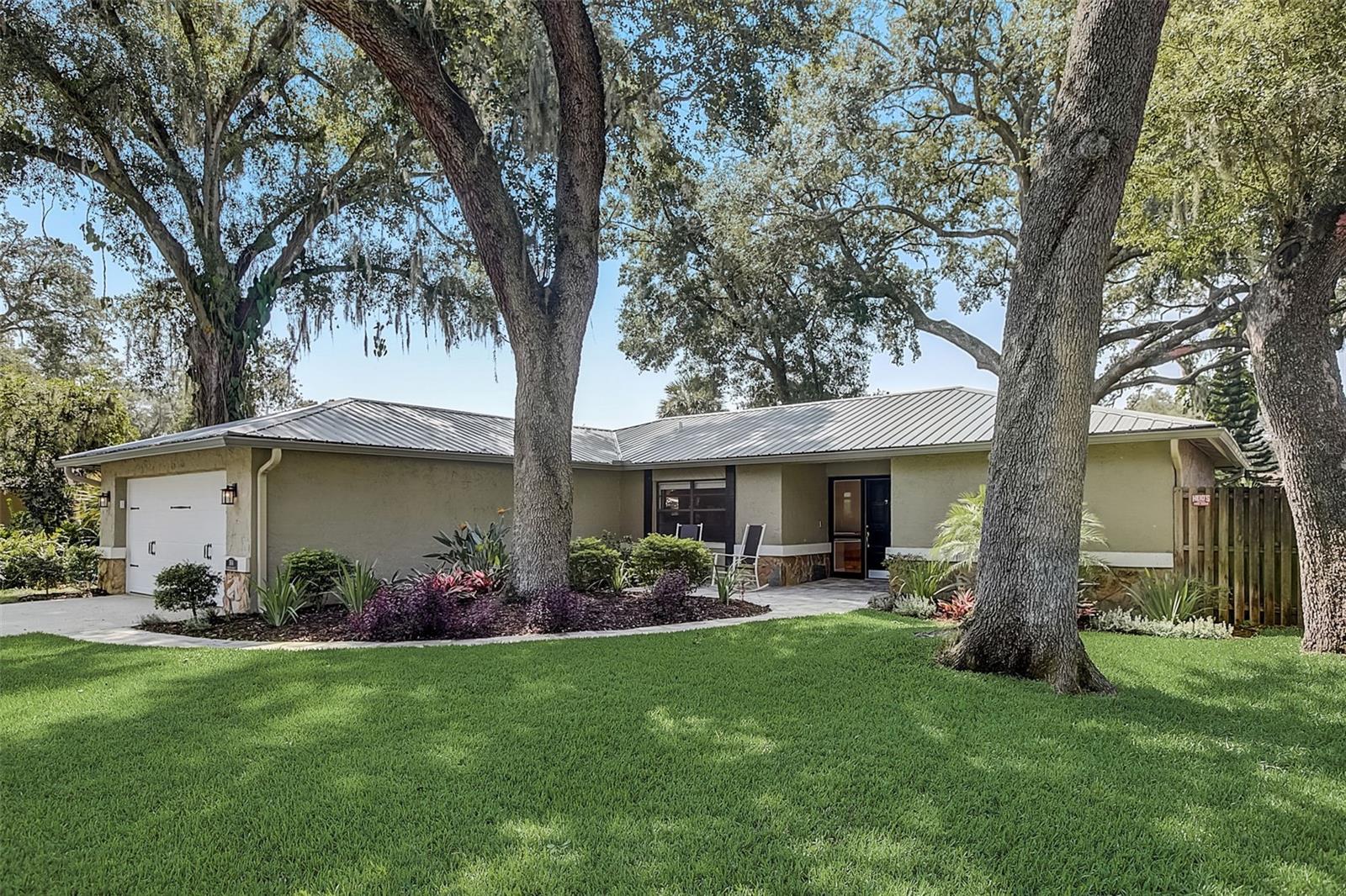 ARLINGTON OAKS SUB - Residential