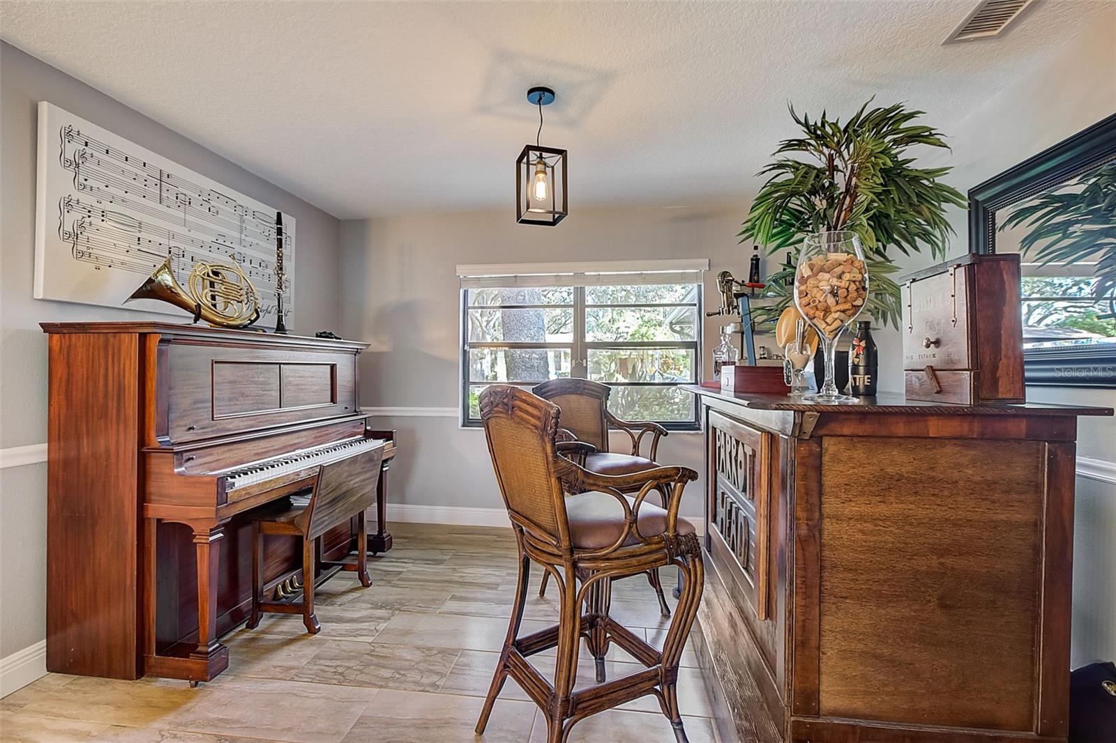 ARLINGTON OAKS SUB - Residential