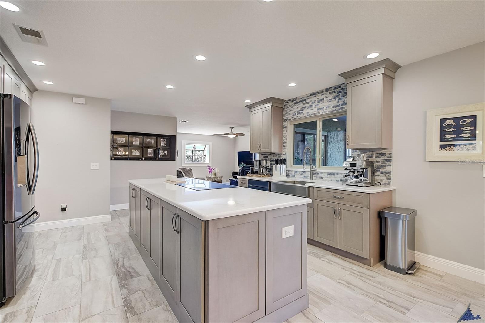 ARLINGTON OAKS SUB - Residential