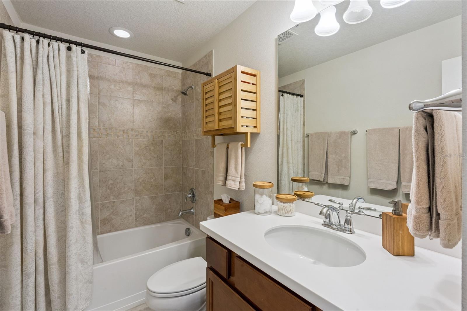 LAKEVIEW POINTE AT HORIZON WEST - Residential