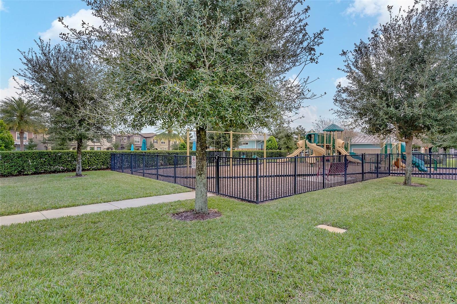 LAKEVIEW POINTE AT HORIZON WEST - Residential