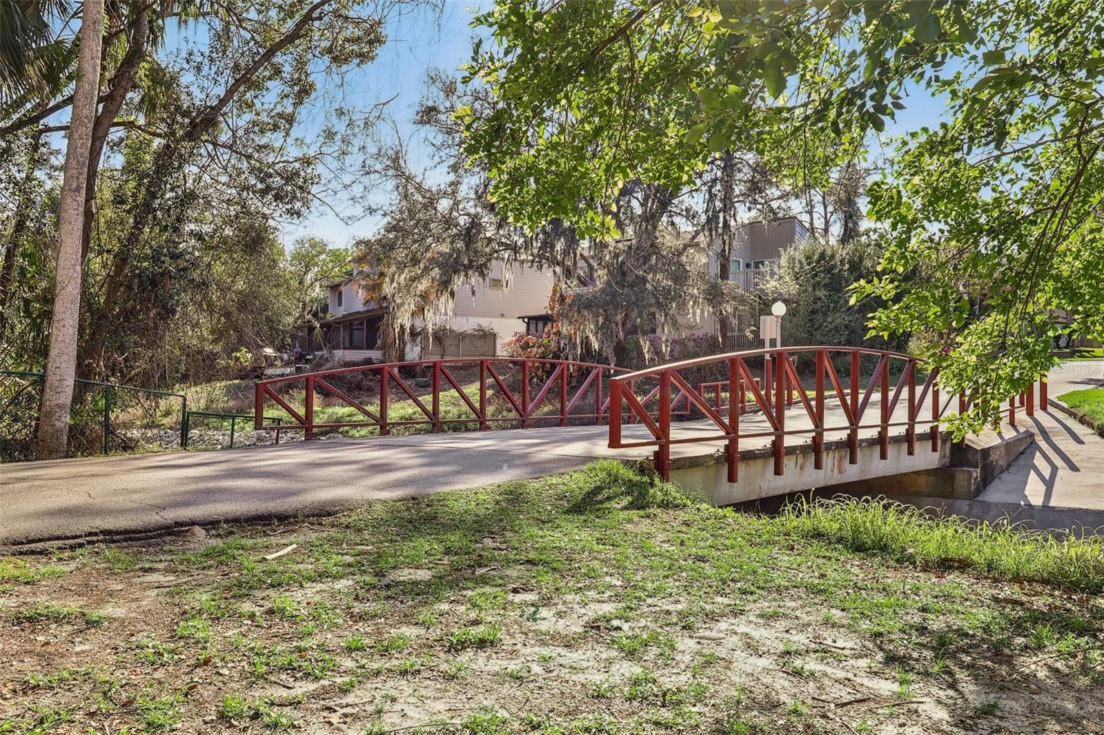 CROWN OAKS - Residential