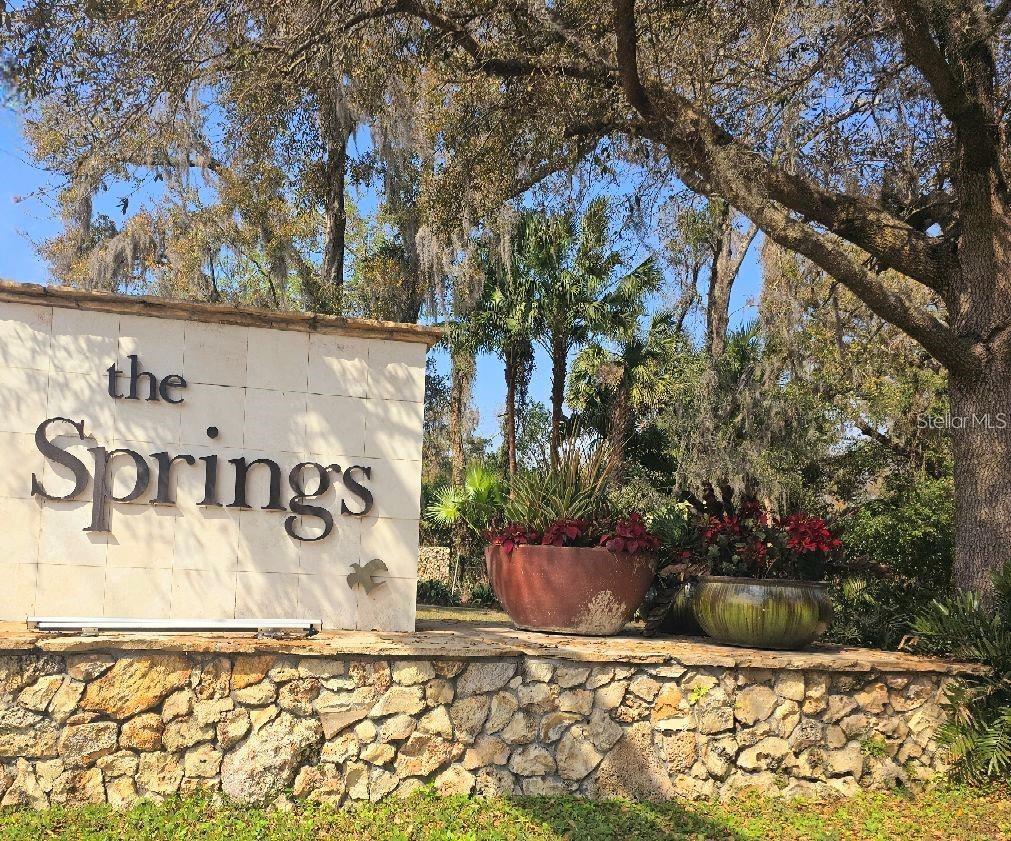 CROWN OAKS - Residential