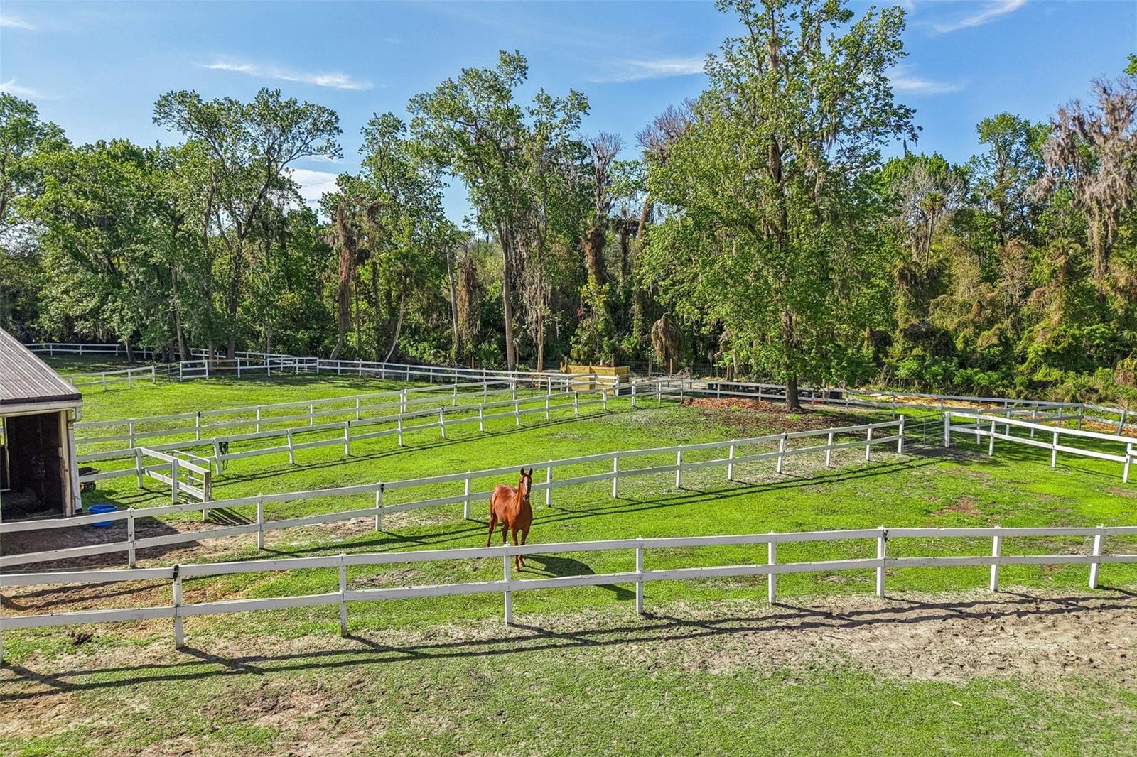 CROWN OAKS - Residential