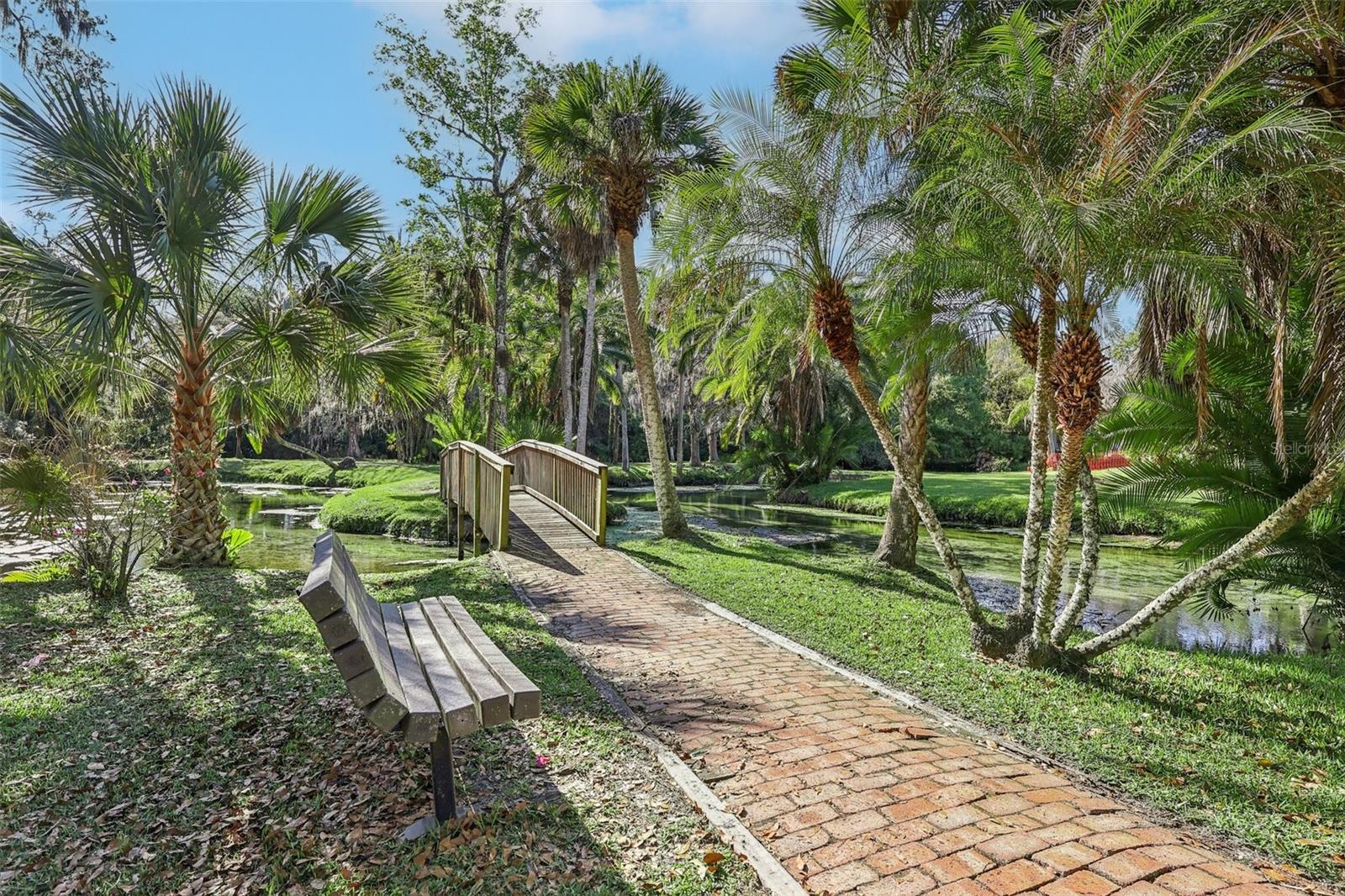 CROWN OAKS - Residential