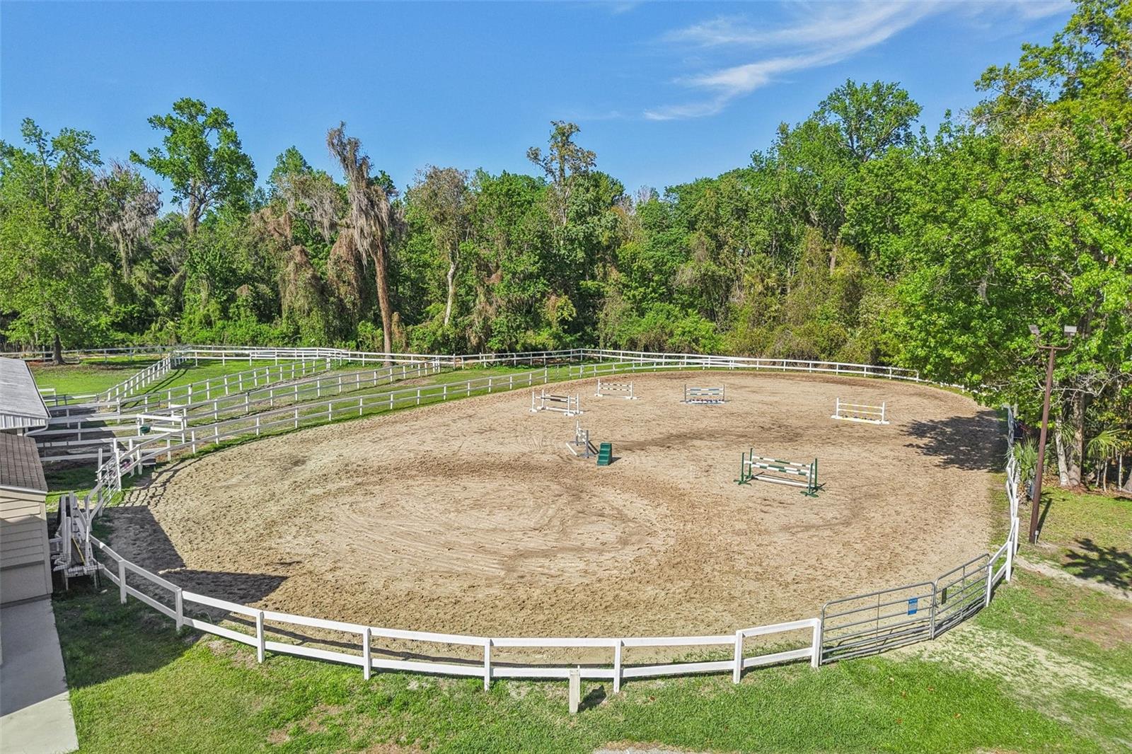 CROWN OAKS - Residential