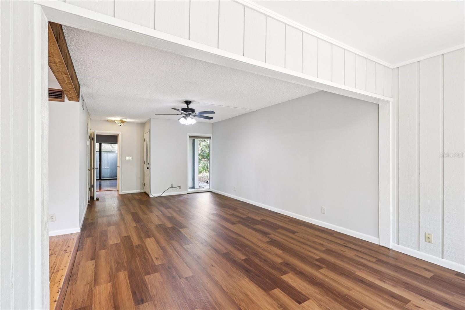 CROWN OAKS - Residential