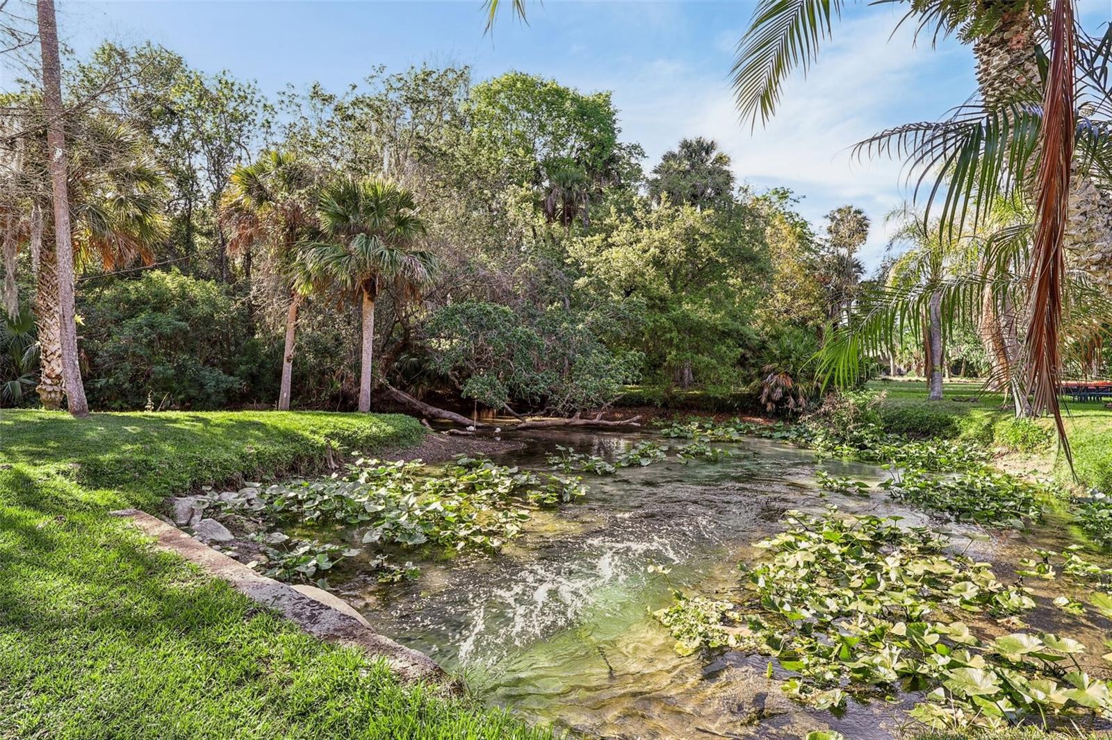 CROWN OAKS - Residential