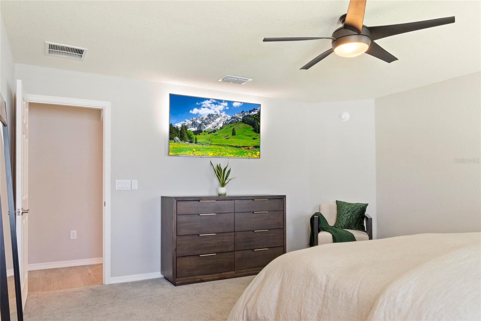 ENCLAVE AT LAKE MYRTLE - Residential Lease