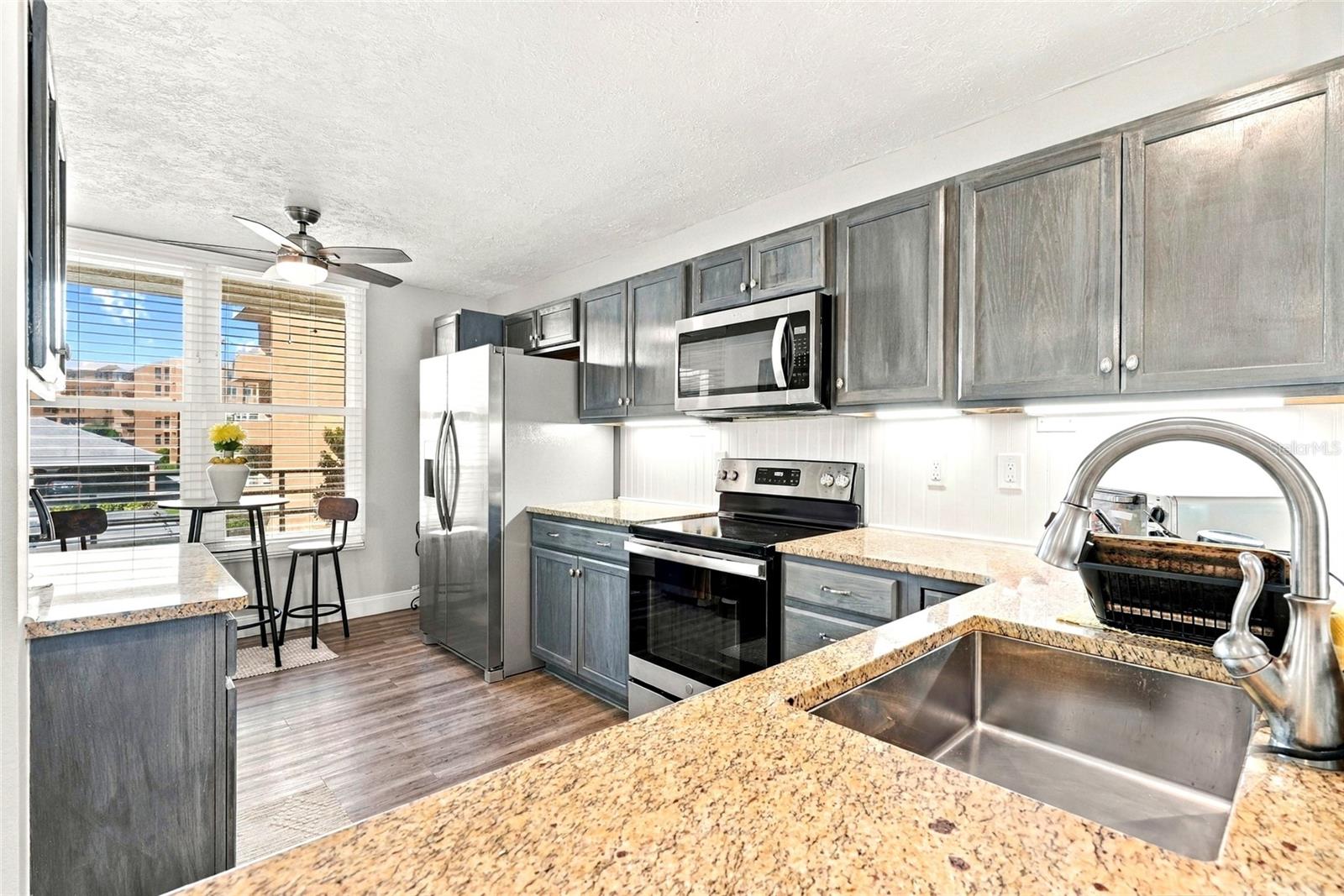 4530 PINEBROOK CIRCLE 206, BRADENTON, FL, 34209 4 4530 PINEBROOK CIRCLE 206