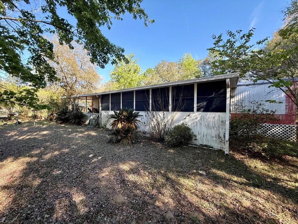 Photo of 14051 NE 45th Place, Williston, FL 32696 (MLS # GC538679)