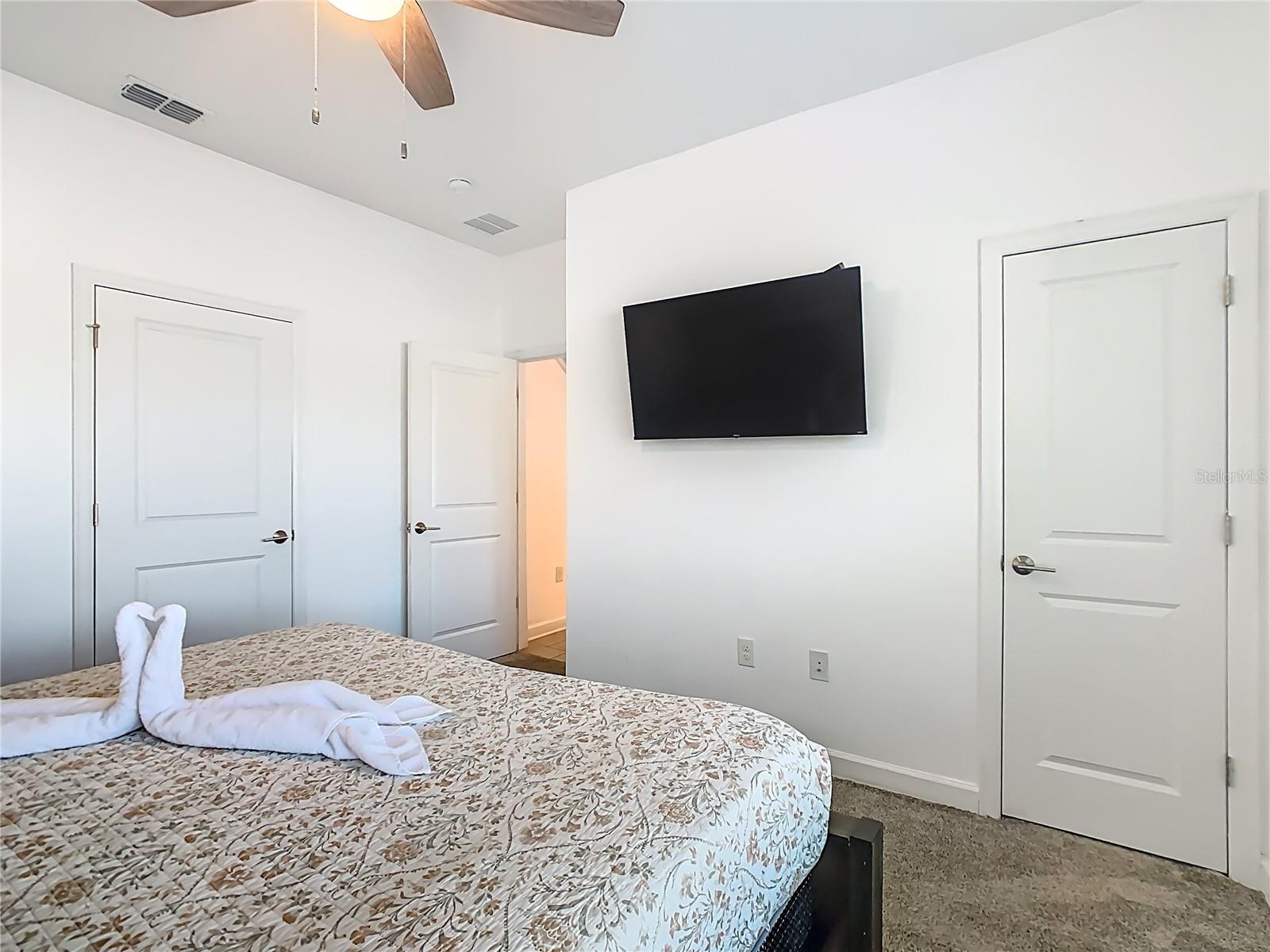 COVE AT STOREY LAKE 4 - Residential