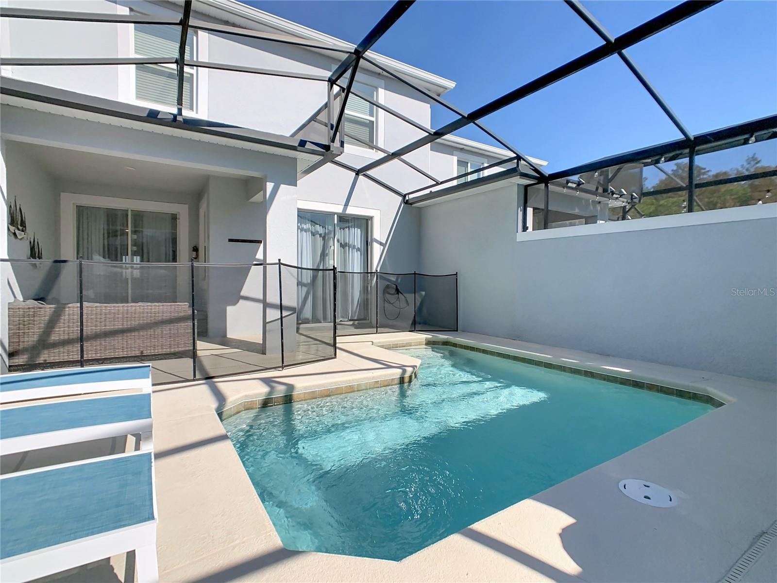 COVE AT STOREY LAKE 4 - Residential