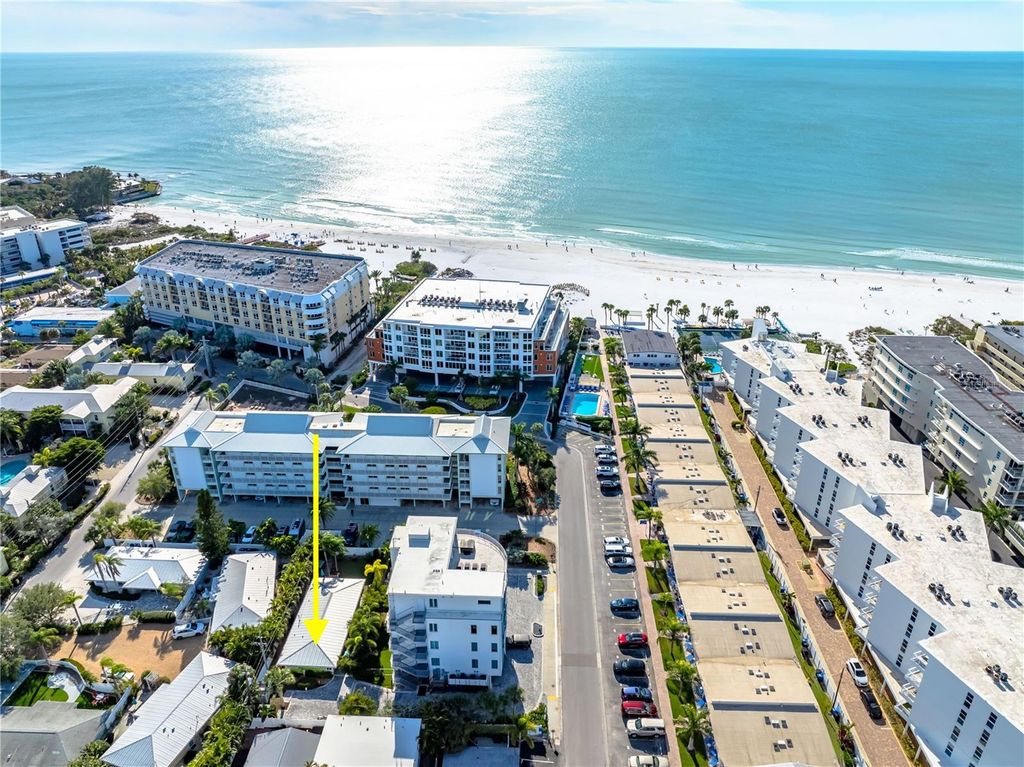 Photo of 1136 Seaside Drive, Sarasota, FL 34242 (MLS # A4675912)