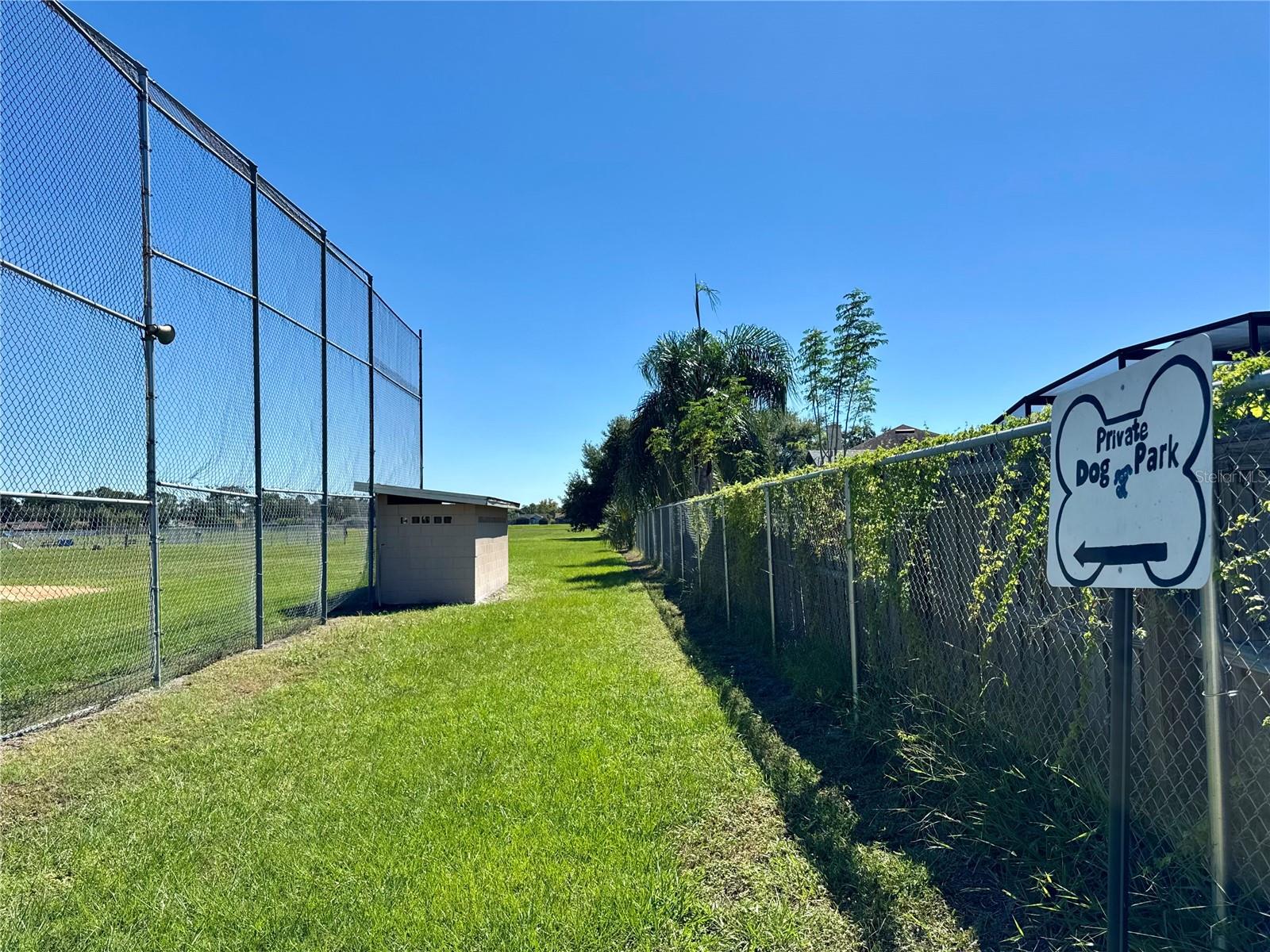 WHISPER LAKES - Residential