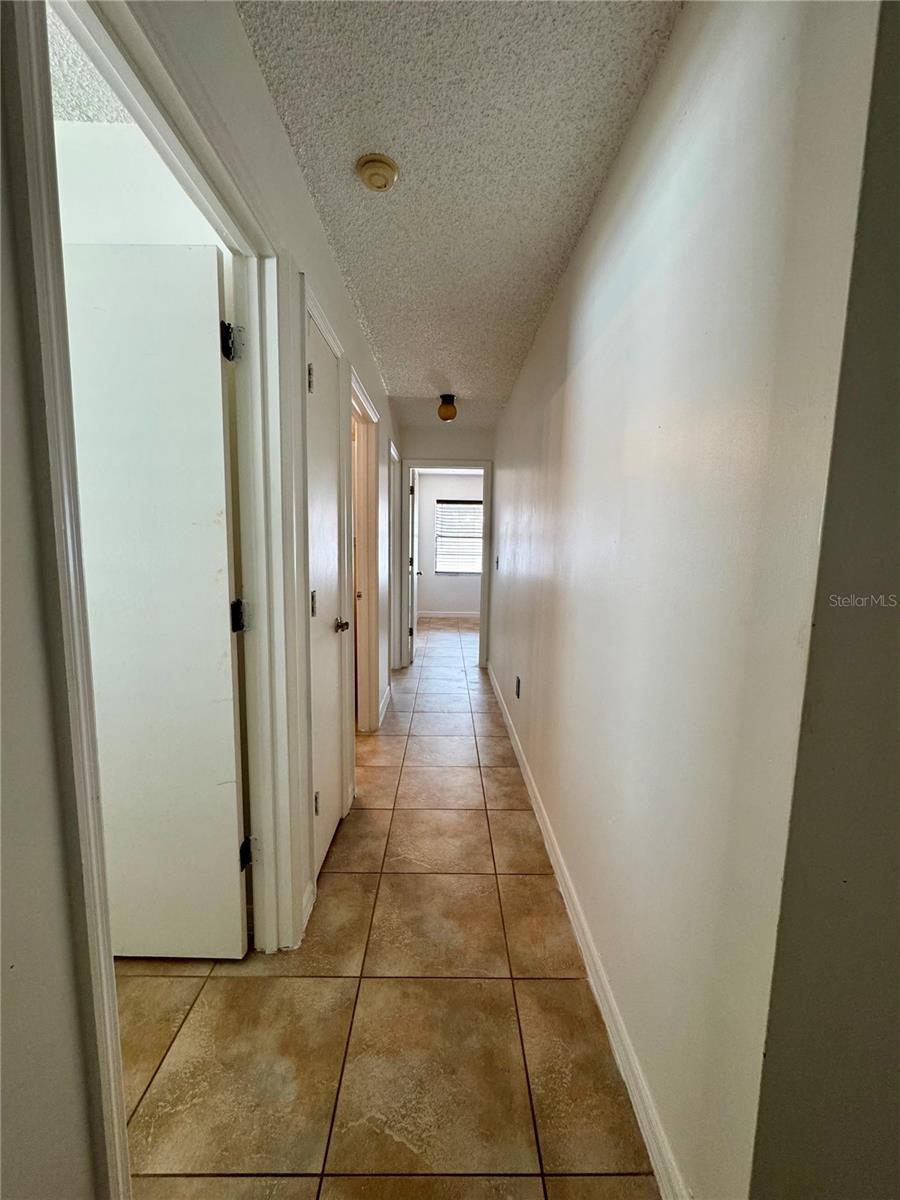 WHISPER LAKES - Residential