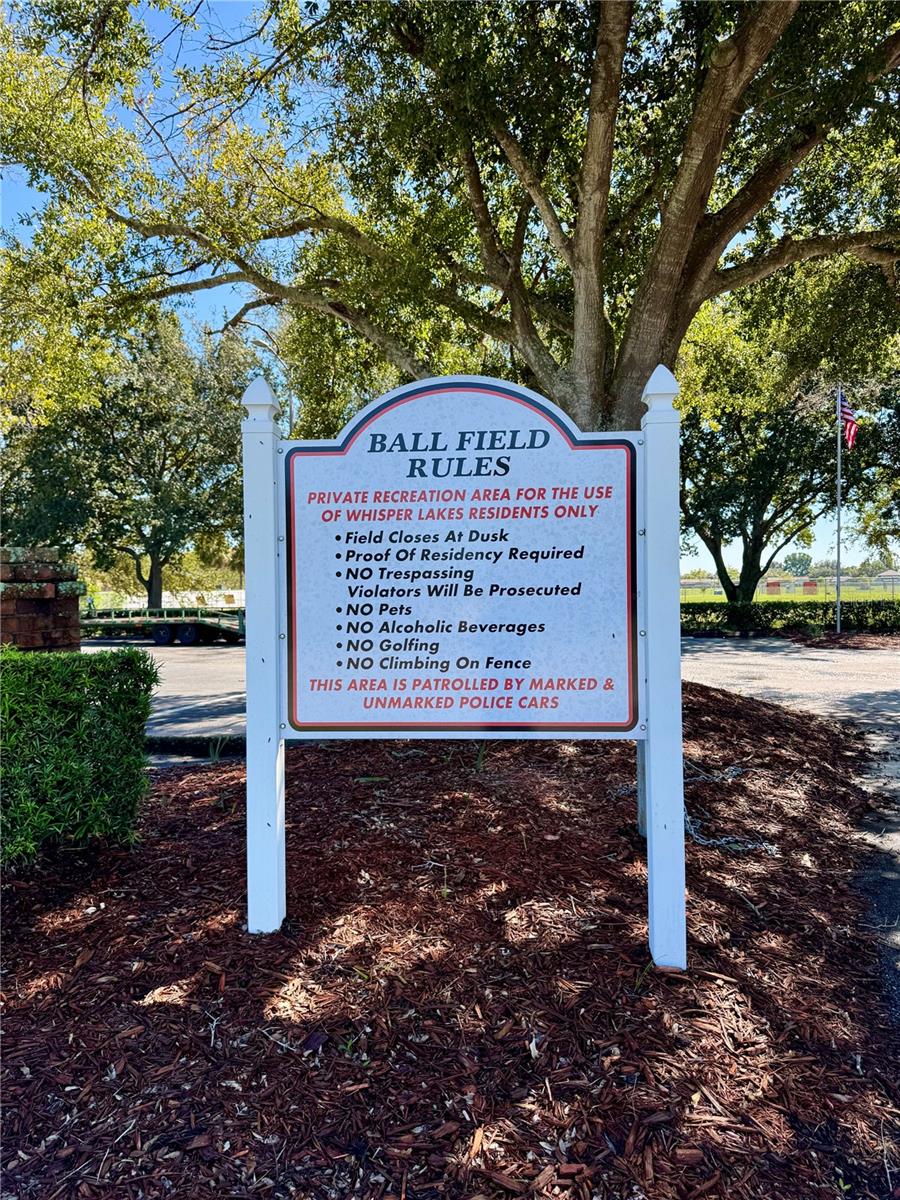 WHISPER LAKES - Residential