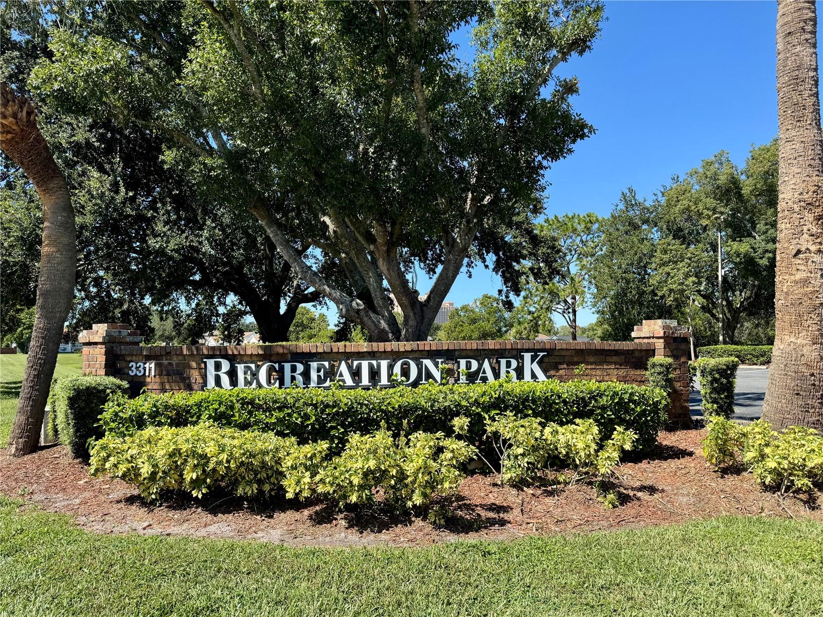 WHISPER LAKES - Residential