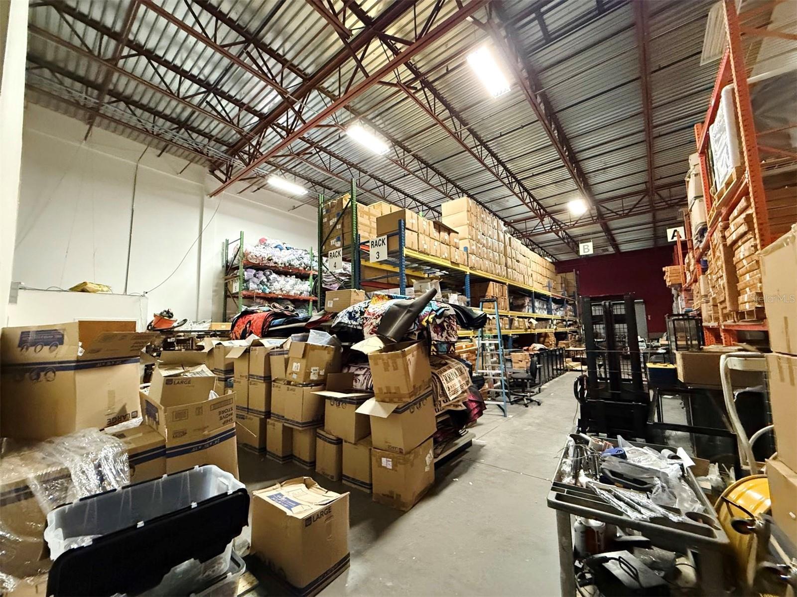 INVESTGROUP SERVICE CENTER CONDO - Commercial Sale