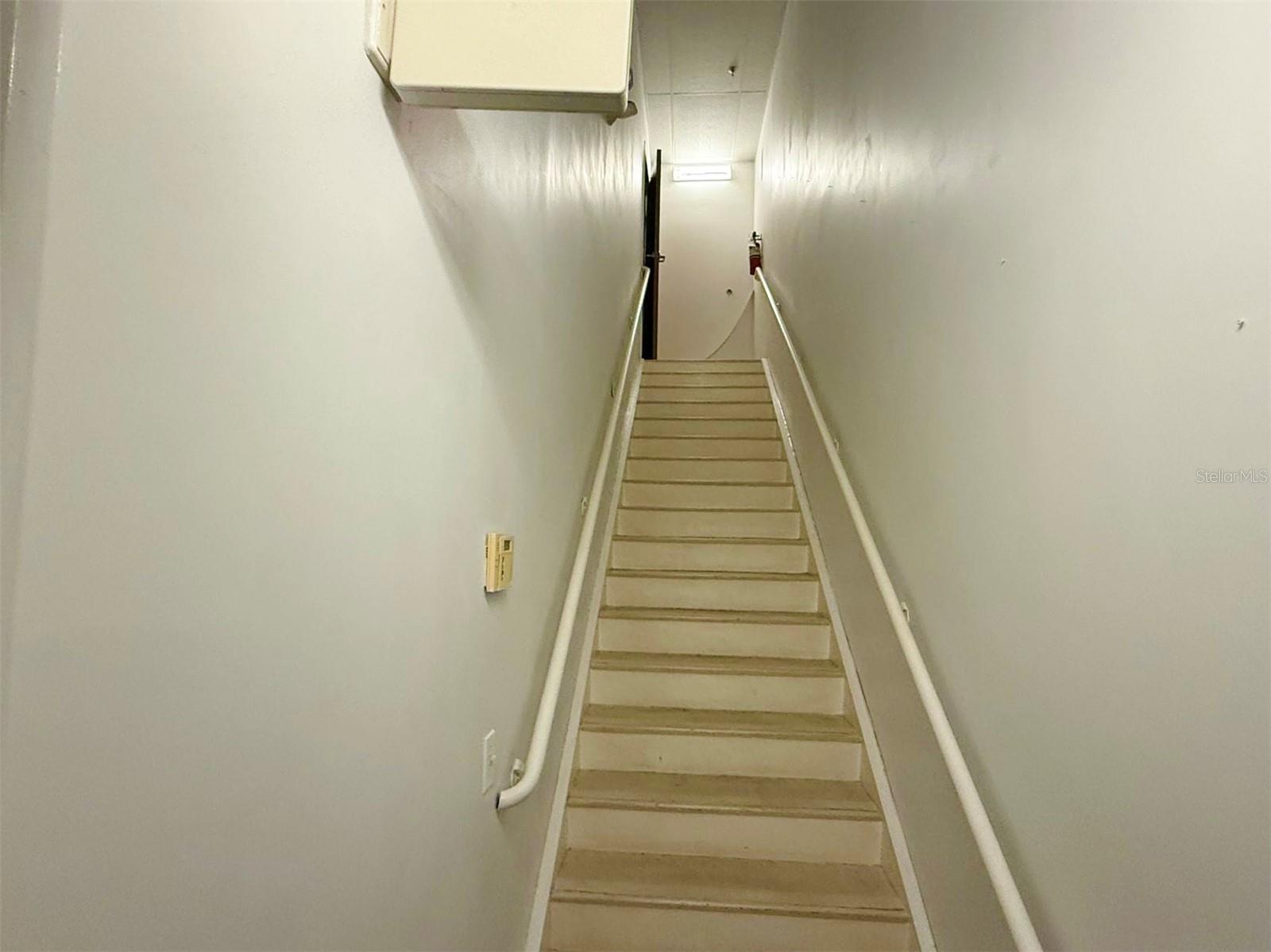 INVESTGROUP SERVICE CENTER CONDO - Commercial Sale
