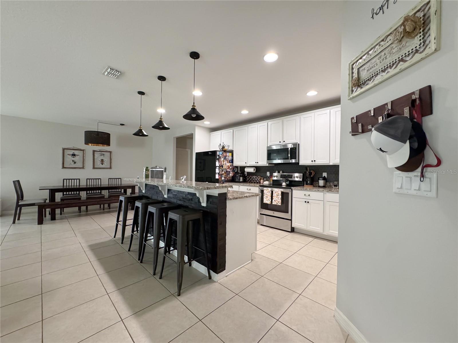 318 BRIARBROOK LANE