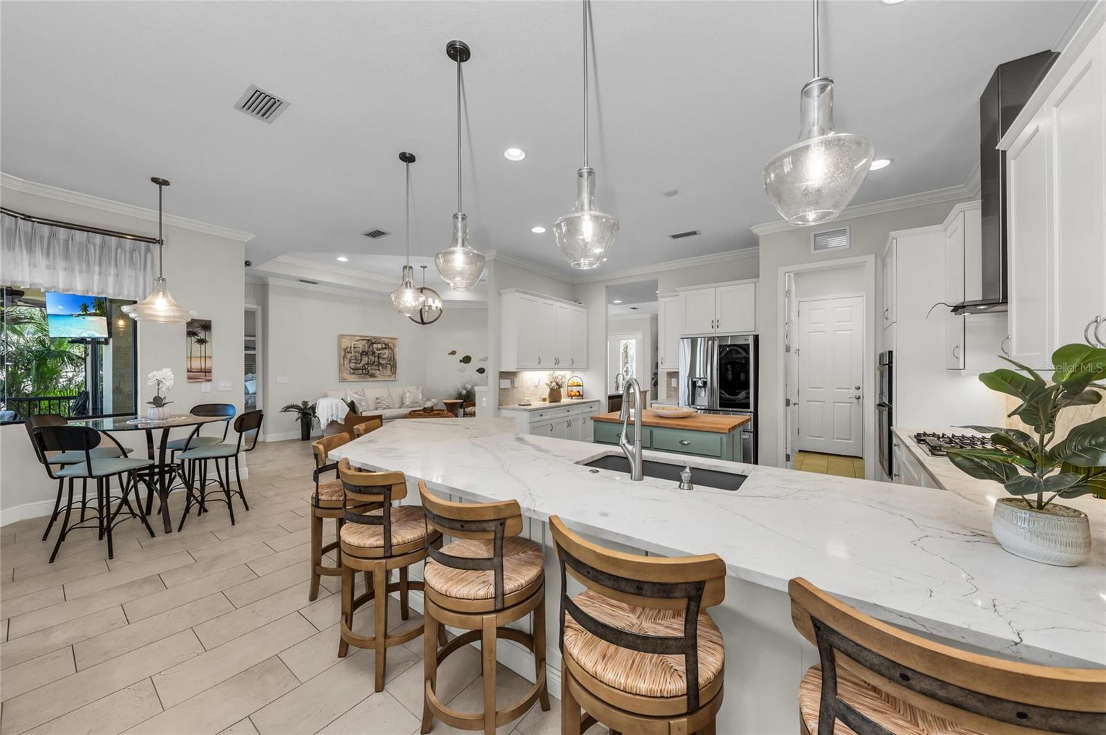 LEGENDS BAY - Residential