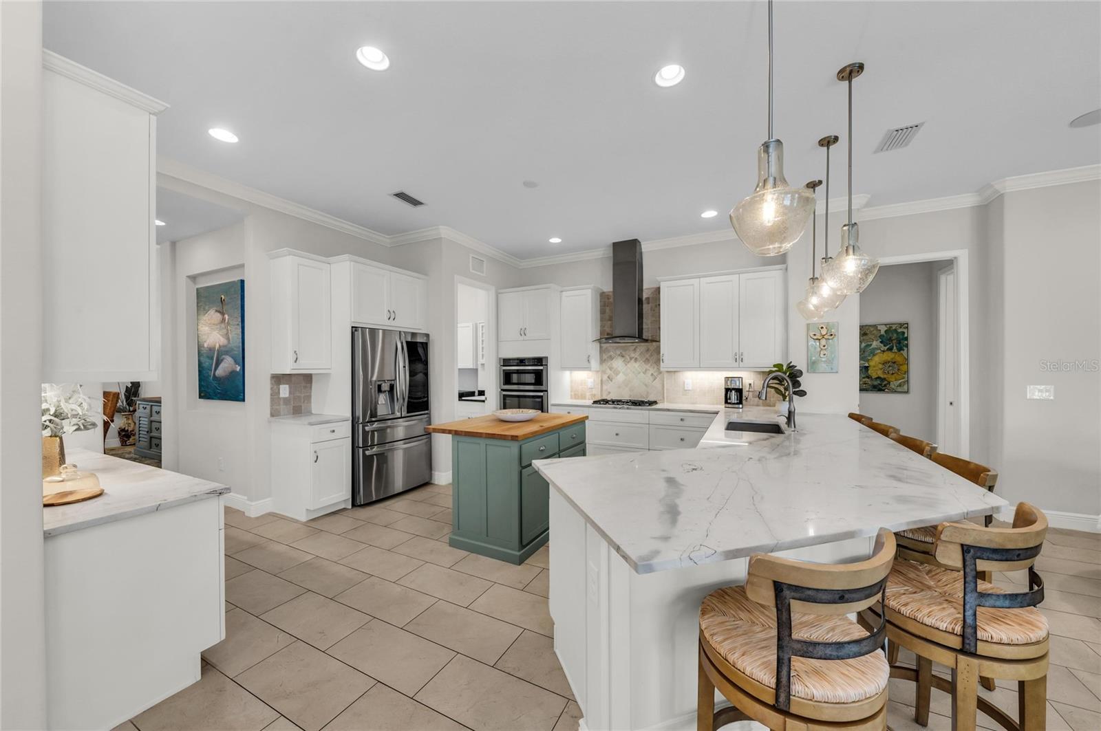 LEGENDS BAY - Residential