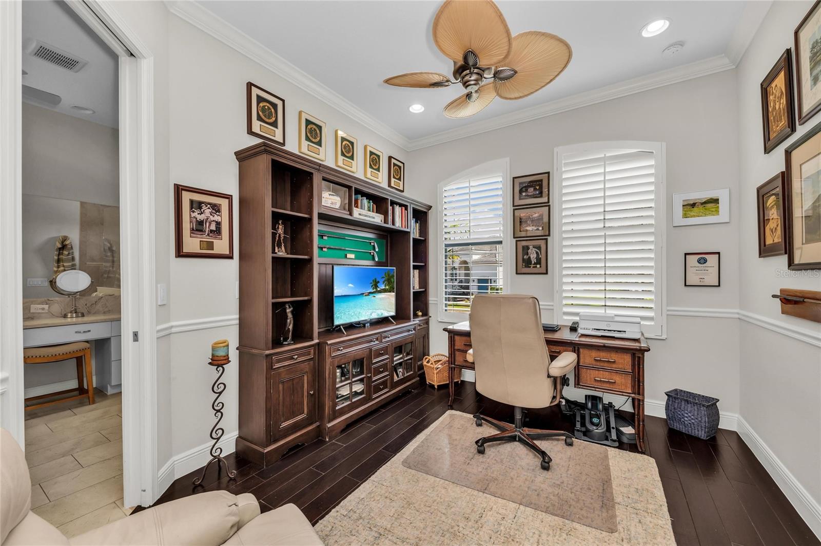 LEGENDS BAY - Residential