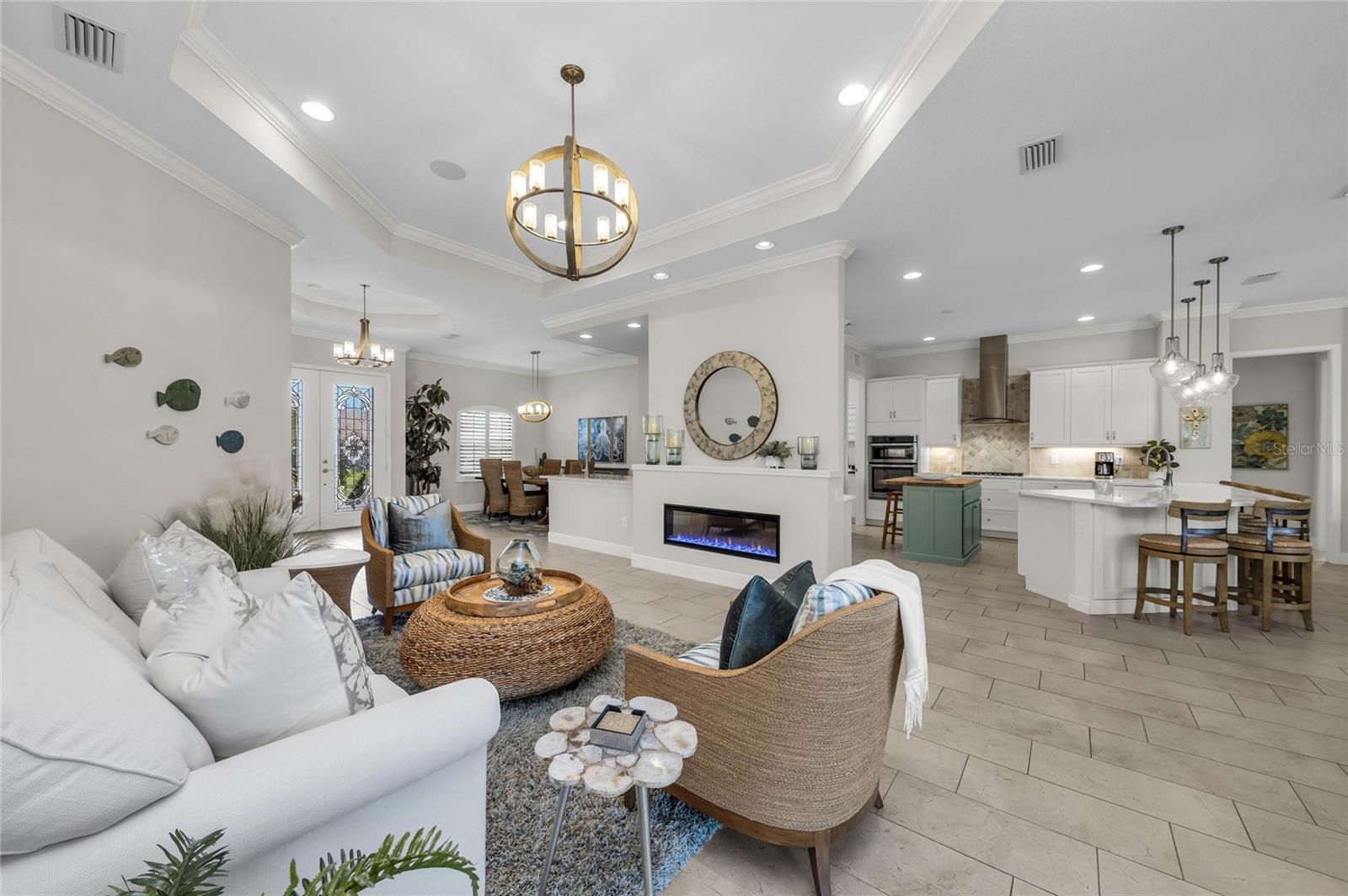 LEGENDS BAY - Residential