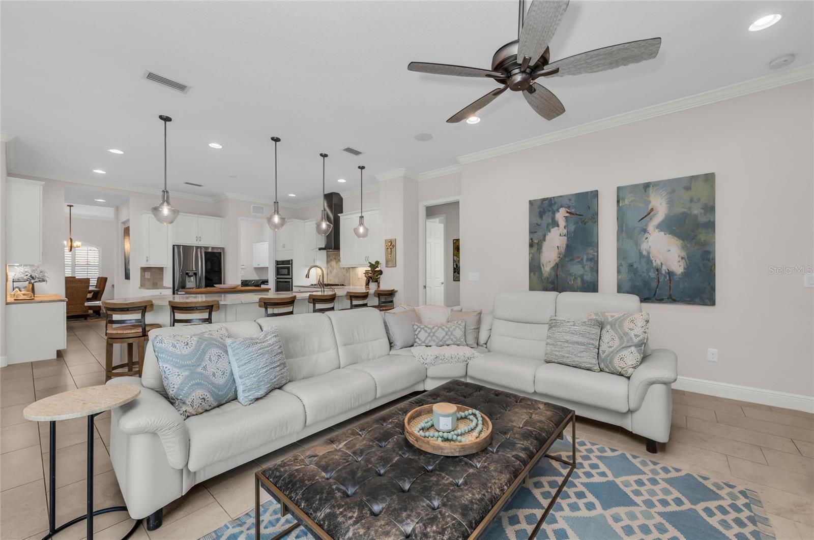 LEGENDS BAY - Residential