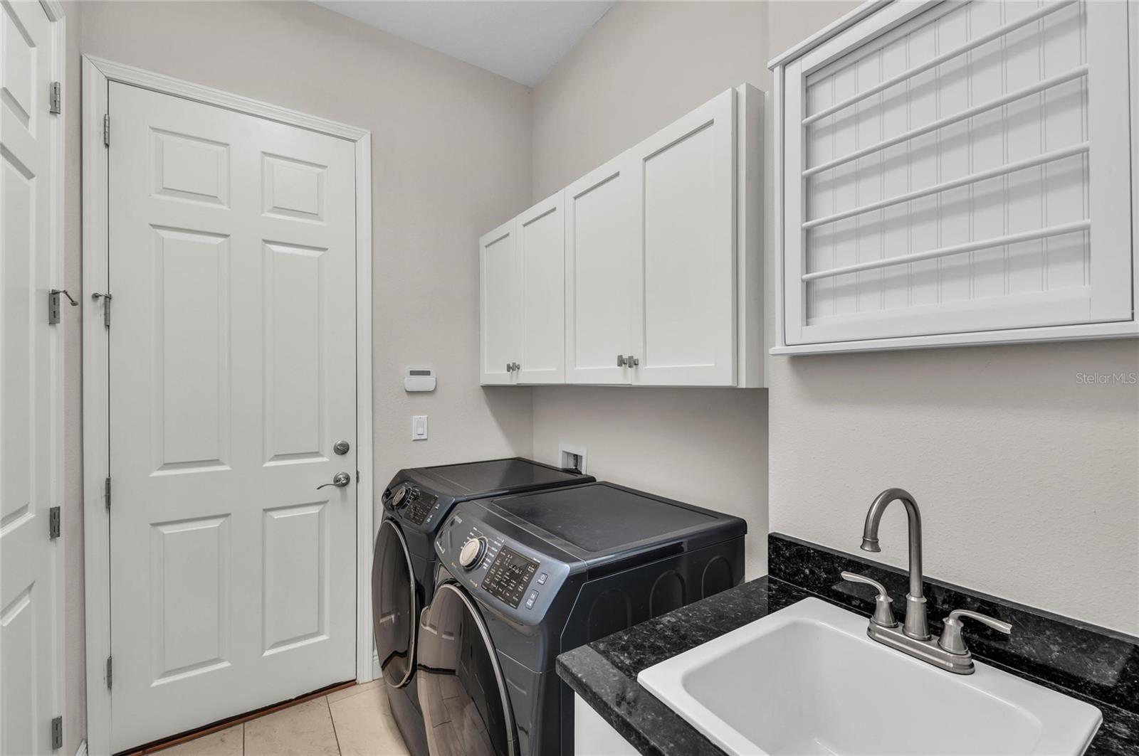 LEGENDS BAY - Residential