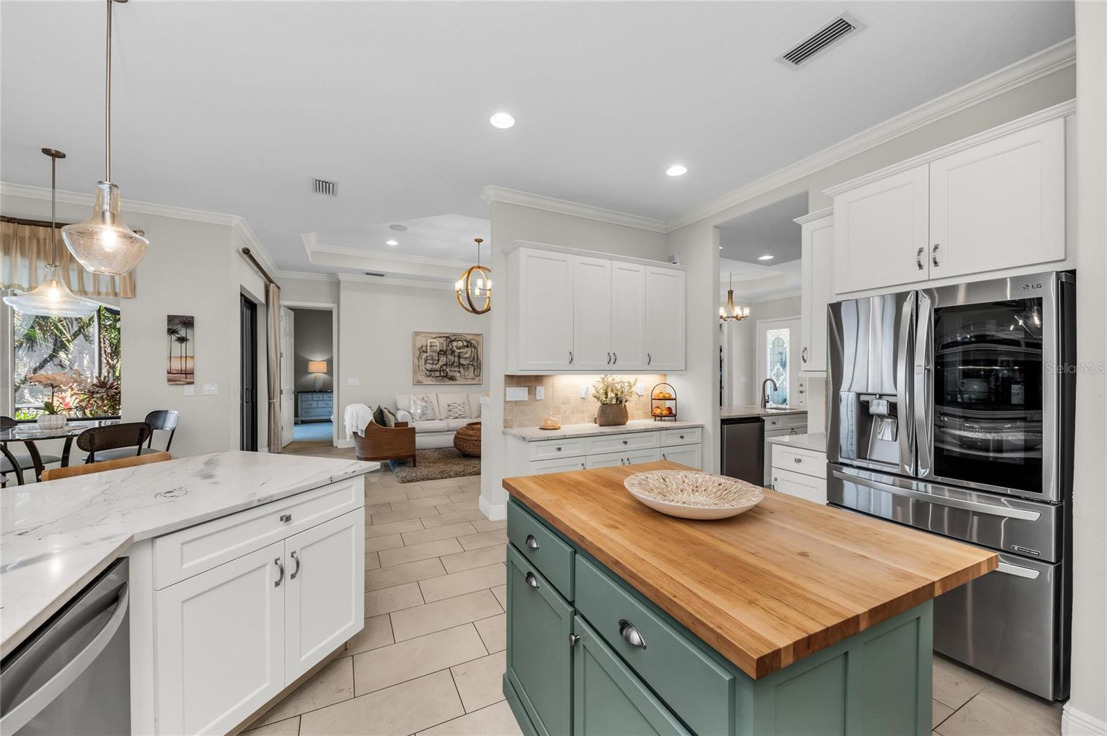 LEGENDS BAY - Residential