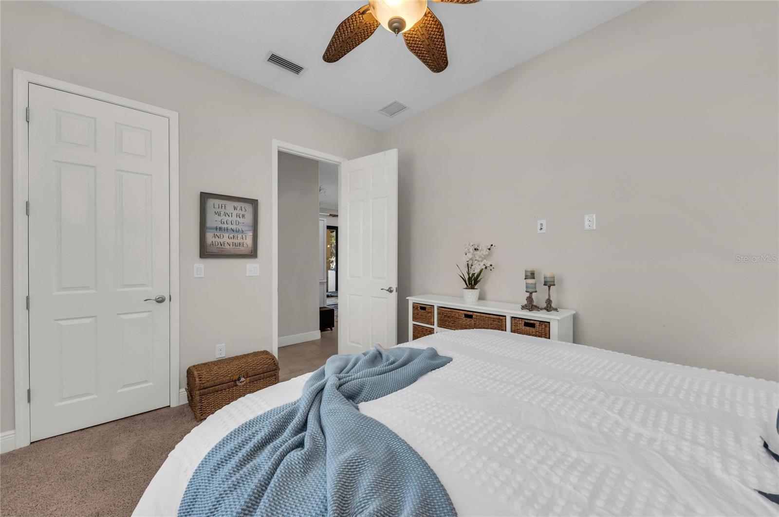 LEGENDS BAY - Residential