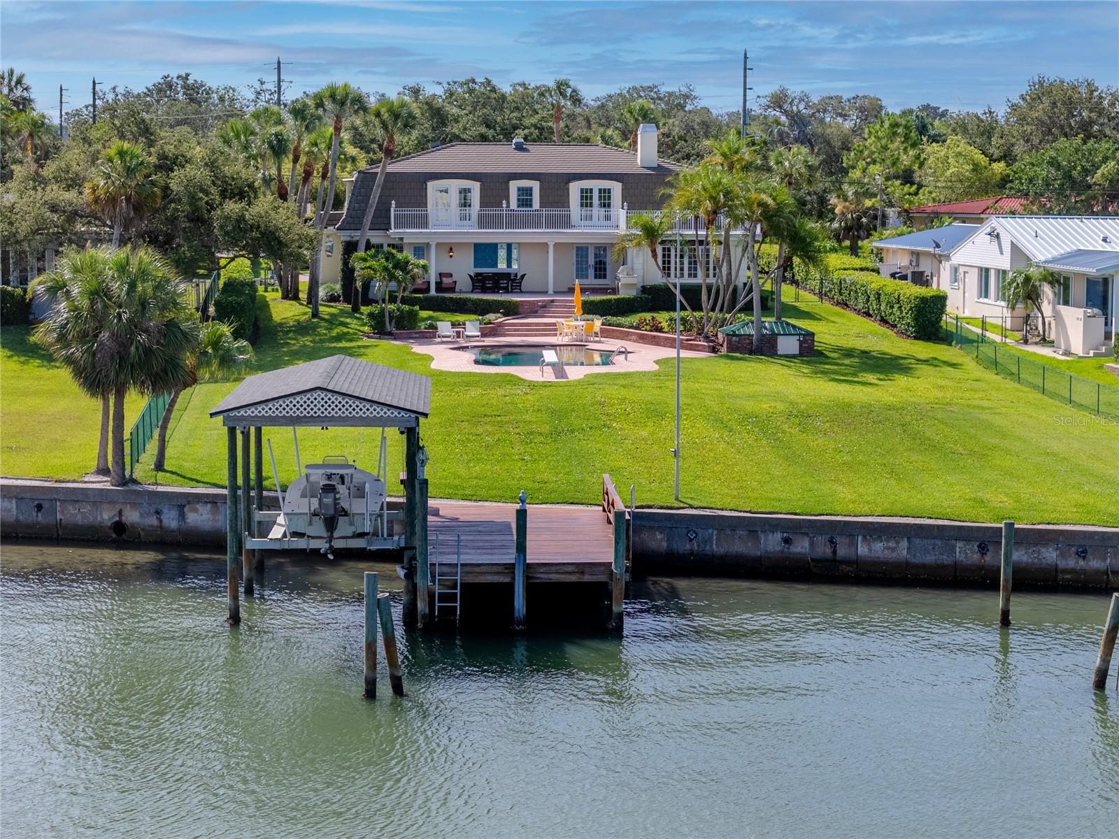 224 HARBOR VIEW LANE