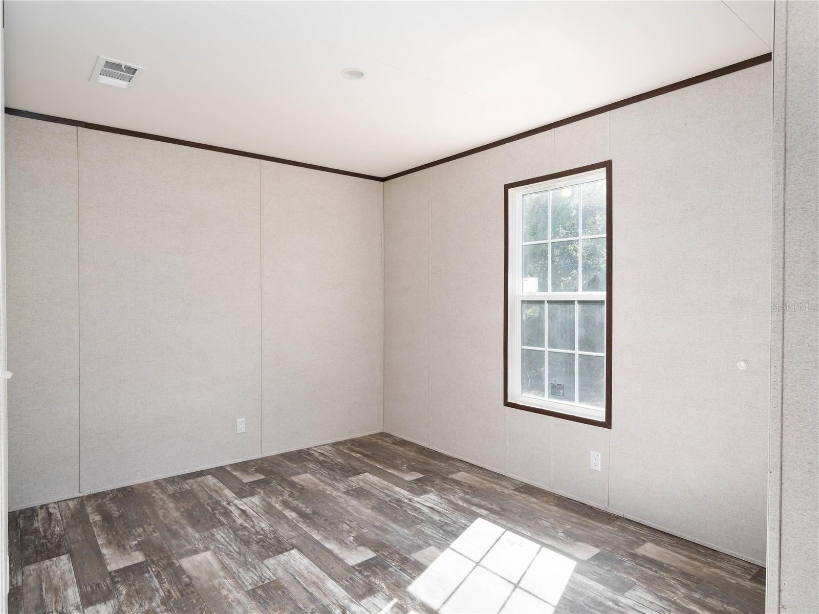 29-11-17 0001.25 ACRES W1/2 OF SE1/4 OF SE1/4 OF N - Residential