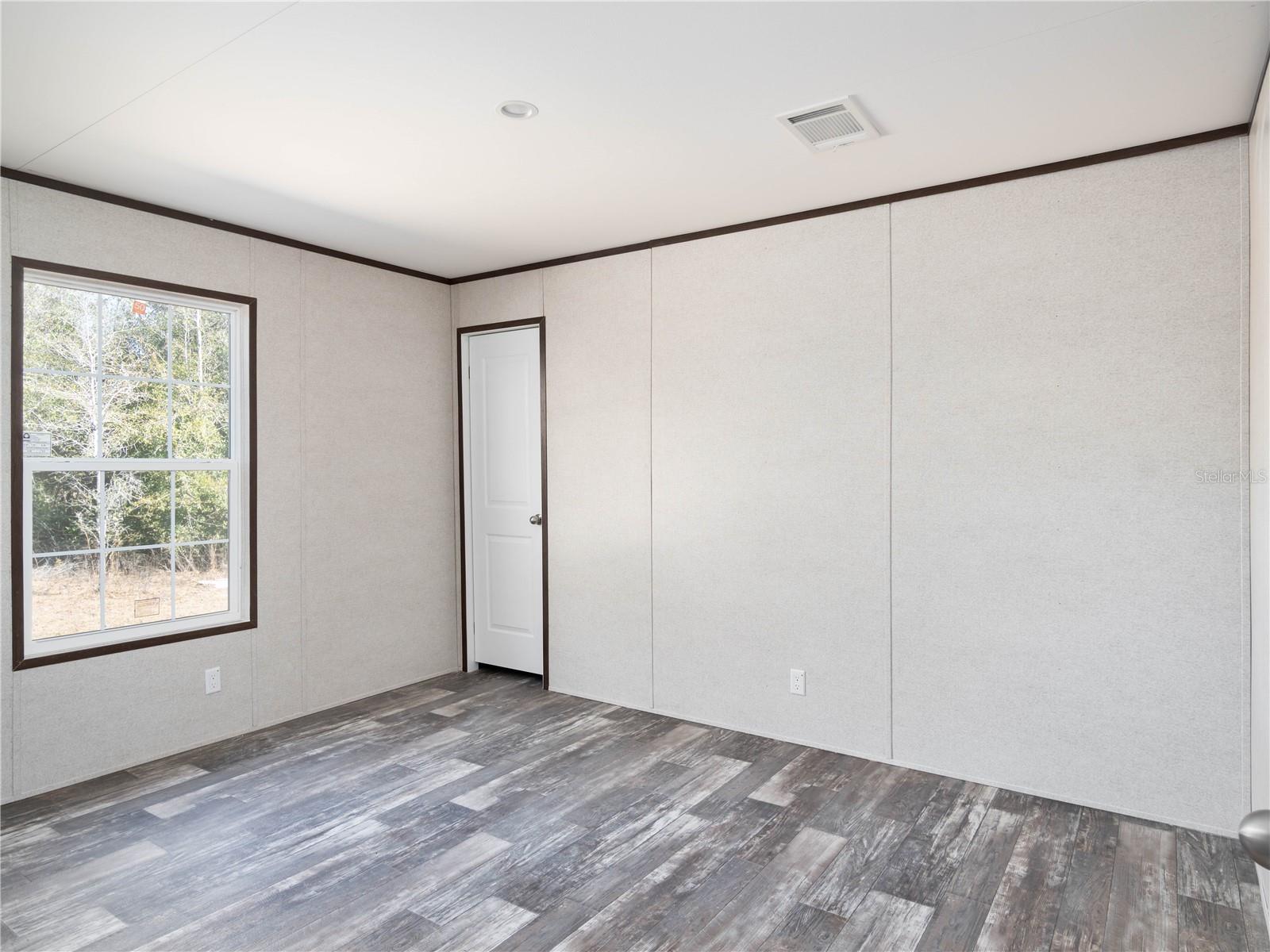 29-11-17 0001.25 ACRES W1/2 OF SE1/4 OF SE1/4 OF N - Residential