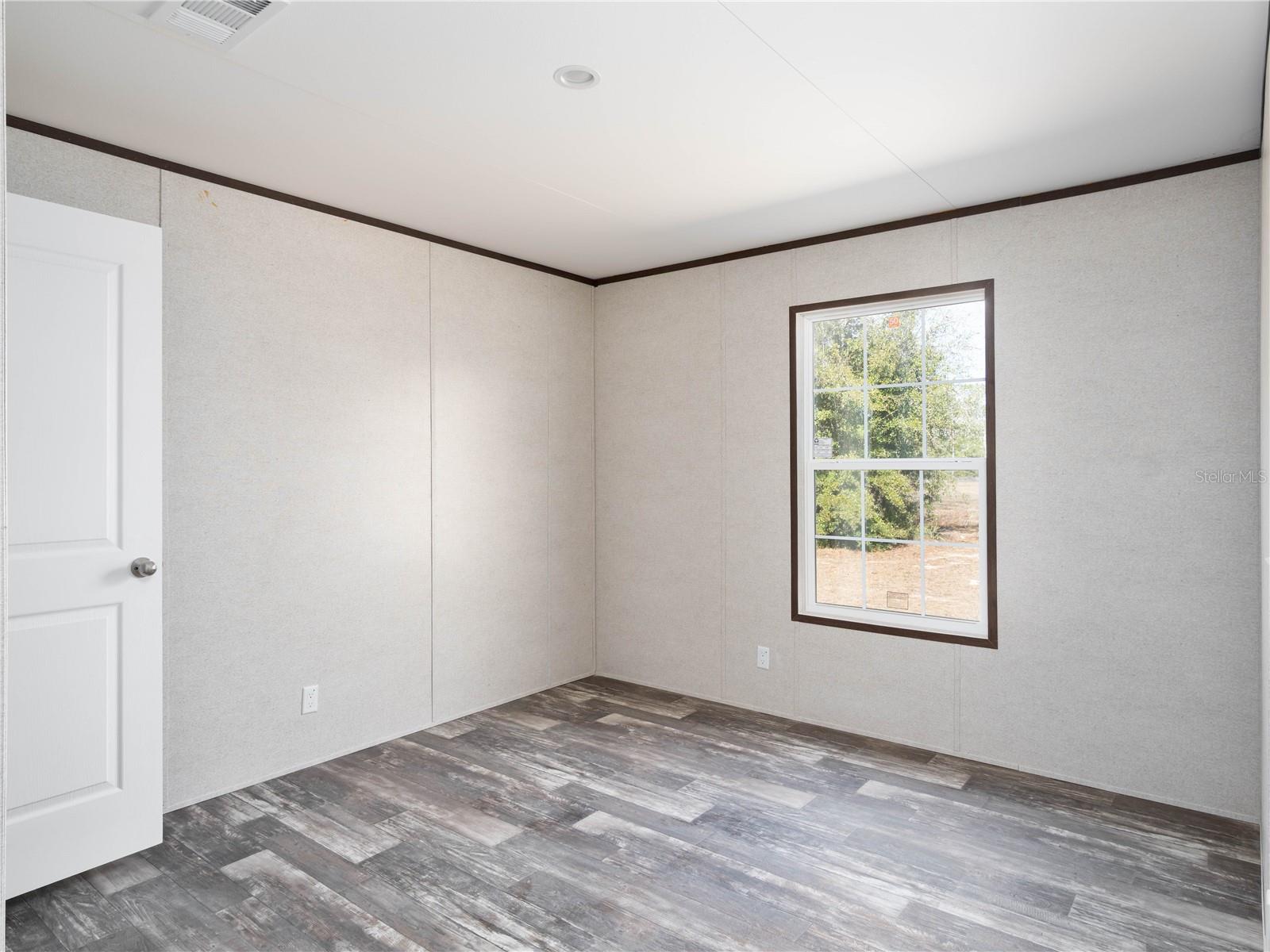 29-11-17 0001.25 ACRES W1/2 OF SE1/4 OF SE1/4 OF N - Residential