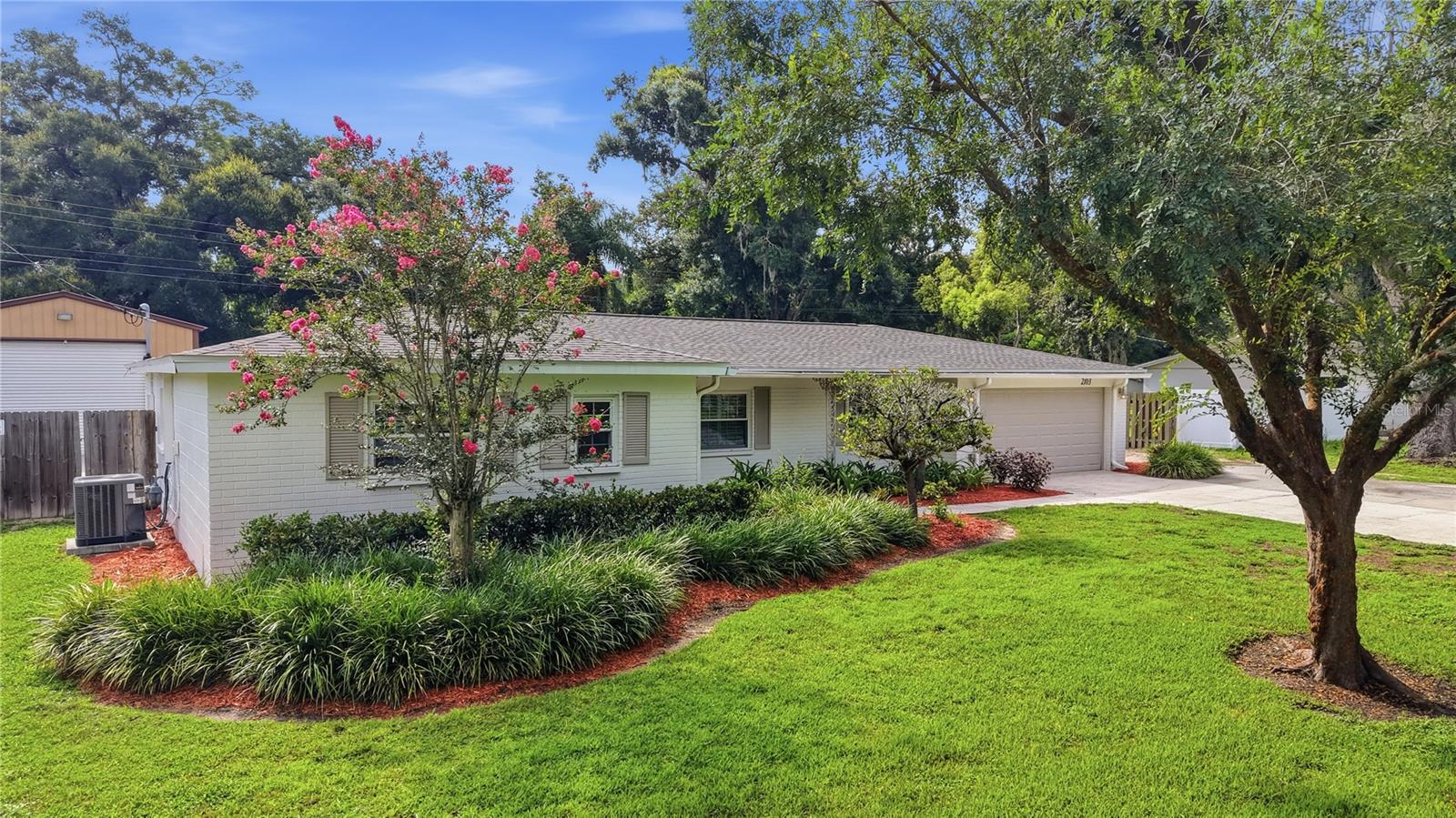 2103 RAMBLEWOOD LANE