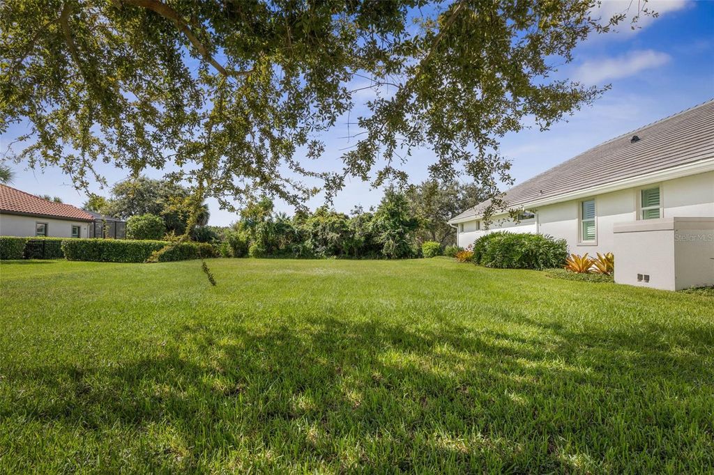 Photo of 15 Kingfisher Lane, Palm Coast, FL 32137 (MLS # FC312678)