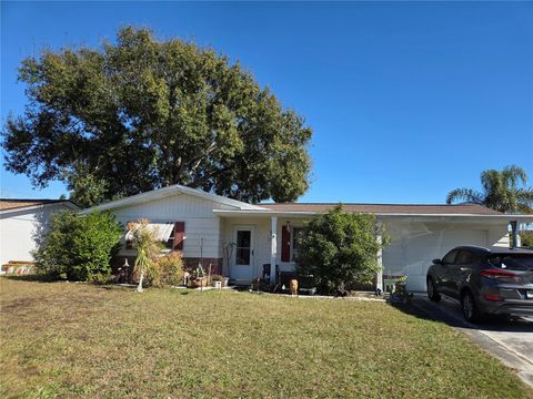 3302 JAMESTOWN DRIVE HOLIDAY FL 34691