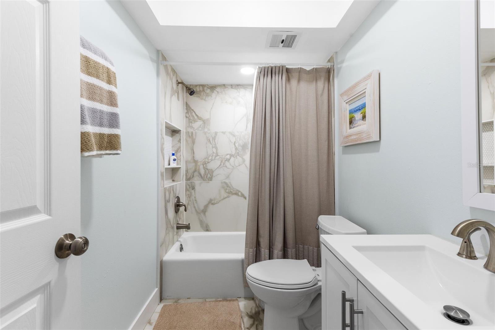 SEA ISLAND APTS 2 CONDO - Residential