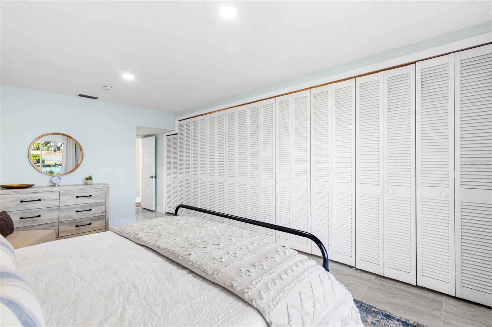 SEA ISLAND APTS 2 CONDO - Residential