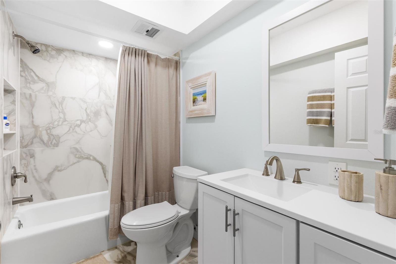 SEA ISLAND APTS 2 CONDO - Residential