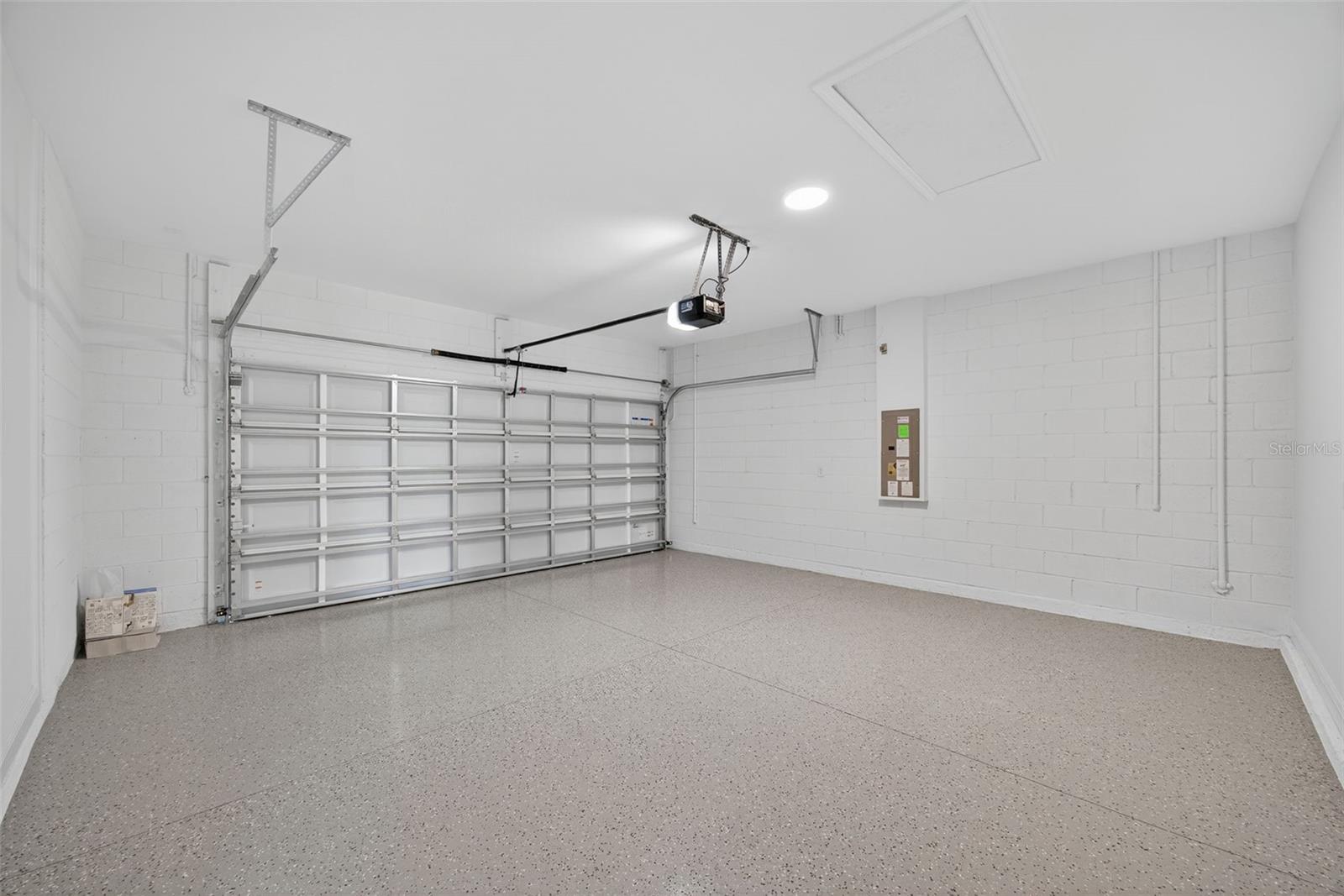 HAWKSTONE - Residential Lease